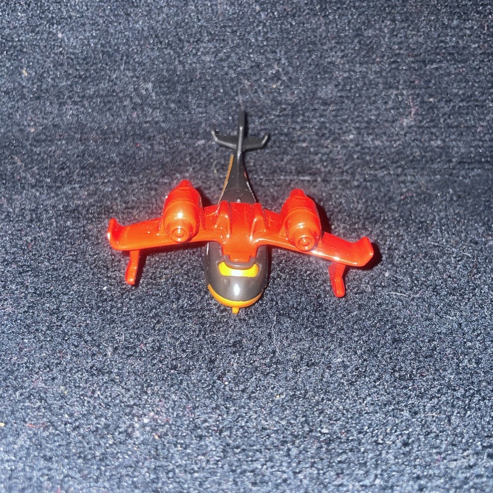 Hot Wheels Red Water Bomber 115/250‎ Sky Show 4/5 Die-cast 1/64 Model Plane  B2